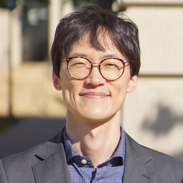 Kang Lee Manhattan University