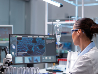 Woman in a chemistry lab