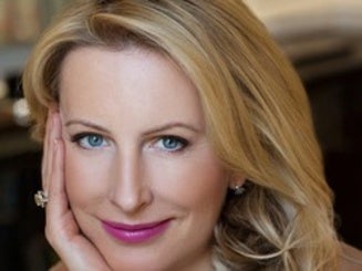 Portrait of investigative journalist and bestselling author Vicky Ward.