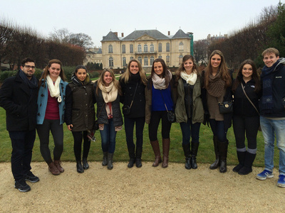 Image of Manhattan University students studying abroad in Paris, France.