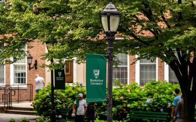 Photo Outside O'Malley School of Business