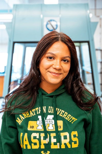 Headshot of Maria Azevedo '26
