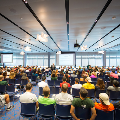 Image of a full room of Kelley Commons